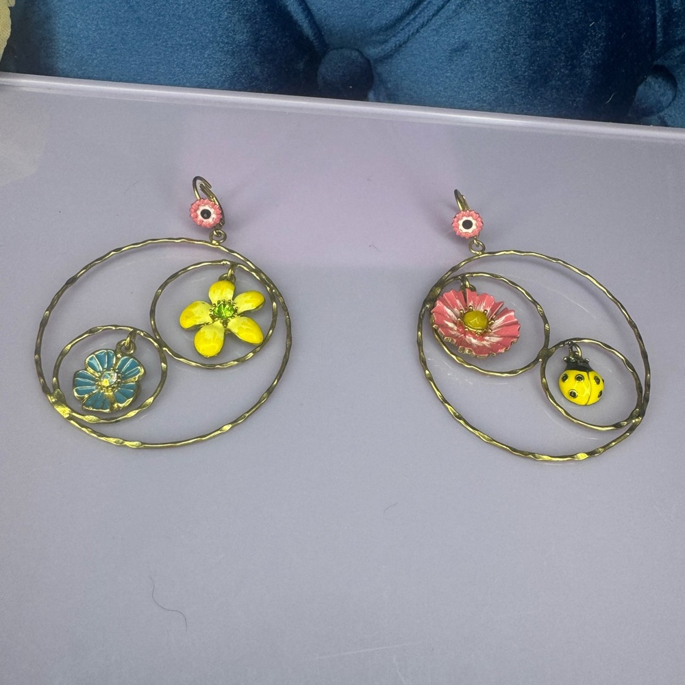 Betsey Johnson Vintage Lady Bug Floral Hoop Earrings with Multicolor Accents - Picture 1 of 9